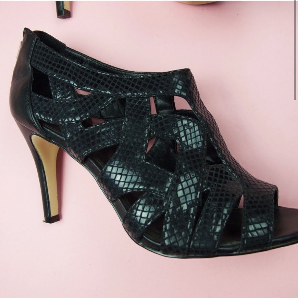 Calvin Klein Kiani Python Embossed Leather Sandals A8‎ - Picture 5 of 10